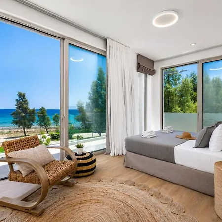 4br Seafront - Lemonia By Premier Villa
