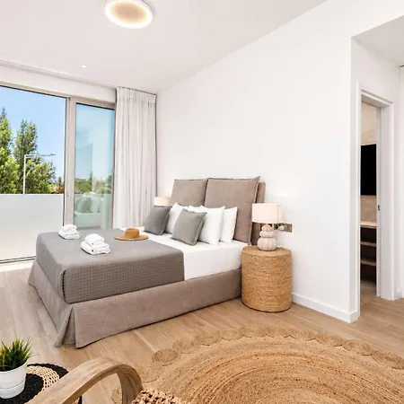 4br Seafront - Lemonia By Premier Villa *