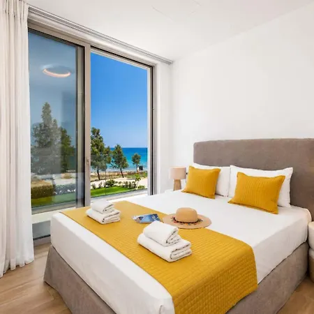 4br Seafront - Lemonia By Premier *