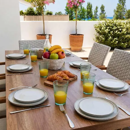 4br Seafront - Lemonia By Premier
